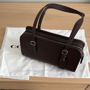 Coach Swing Zip Bag in Maple